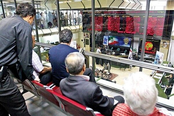 غلبه رنگ قرمز بر بورس؛ شاخص کل ۱۴ هزار واحد ریخت