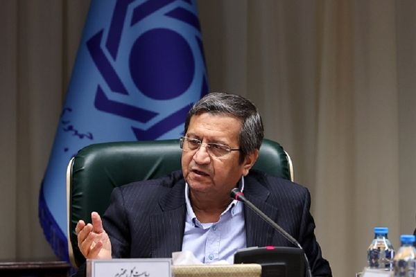 همتی: نتایج یکپارچه‌سازی نرخ ارز خود را نشان خواهد داد