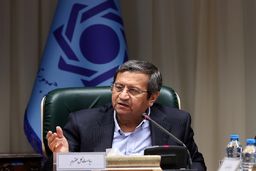 همتی: نتایج یکپارچه‌سازی نرخ ارز خود را نشان خواهد داد