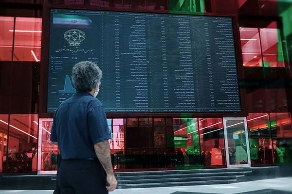 دوره آتش بس زمان مناسبی برای بازگشایی بازار نیست/ بازار سهام مرحله‌ای بازگشایی شود نه یک‌بار