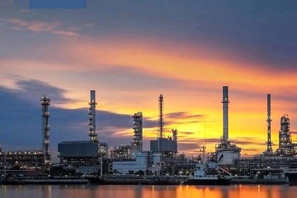 ضربه سنگین ایران به قلب انرژی غرب آسیا/ اهمیت راهبردی پالایشگاه الاحمدی در معادلات انرژی جهان