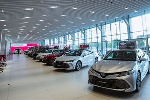 جهش قیمت خودروها در بازار، میلیاردی شد | افزایش 4 تا 45 درصدی تنها در 2 ماه | «ری‌را» یک میلیارد و ۱۱۵ میلیون تومان گران شد +جدول