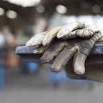 خط فقر بالای ۷۰میلیون تومان شد/  حقوق کارگر زیر ۲۰میلیون تومان است؛ واقعا باید پرسید کارگر با این درآمد، چگونه باید از پس این زندگی پرخرج برآید؟