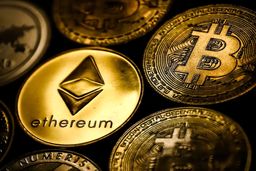 قیمت بیت‌کوین و اتریوم امروز یکشنبه ۳۰ فروردین 1404/ کاهش قیمت بیت‌کوین