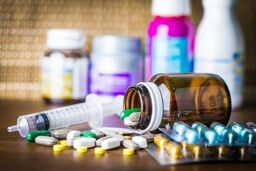 افزایش ذخیره دارویی و تجهیزات مصرفی/ پرداخت «عیدی» بازنشستگان در اسرع وقت