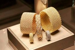 قیمت طلای ۱۸ عیار امروز شنبه ۹ اسفند ۱۴۰۴ اعلام شد/ طلا گران شد؟