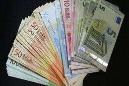 قیمت یورو امروز شنبه ۵ اردیبهشت ۱۴۰۵/افزایش قیمت یورو