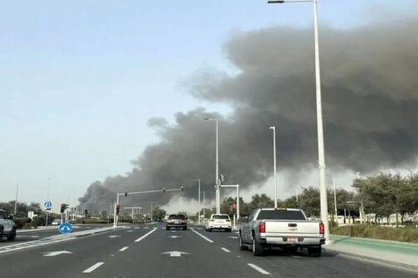 پتروشیمی ابوظبی آتش گرفت