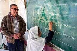 یک ماه پاداش اضافه تدریس معلمان شاغل و بازنشسته پرداخت شد