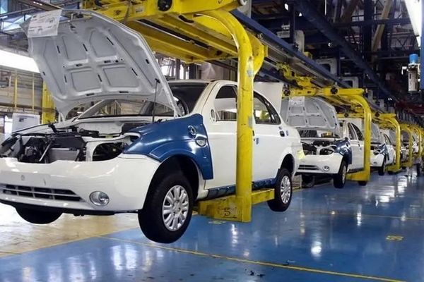 قیمت روز محصولات ایران خودرو و سایپا؛ تغییرات بازار به چه سمتی می رود؟