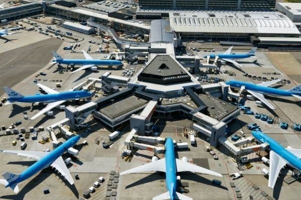 جنگ خاورمیانه قیمت بلیت  هواپیما را سرسام‌آور کرد / مسافران هوایی تا چه زمانی منتظر بلیت ارزان باشند؟