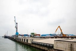 وضعیت ساختمان گمرک بندرانزلی بعد از حملات آمریکا و اسرائیل