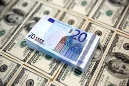 قیمت دلار و یورو امروز چهارشنبه ۶ اسفند ۱۴۰۴ اعلام شد/ دلار آزاد چقدر گران شد؟