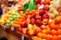ذخیره‌سازی ۵ هزار تن میوه شب عید؛ توزیع از ۱۷ اسفند