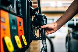 شیوه سوخت‌گیری از این پس تغییر می‌کند/ جزییات مصوبه مهم بنزینی مجلس را بخوانید