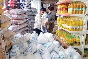 ذخایر کالاهای اساسی کافی است