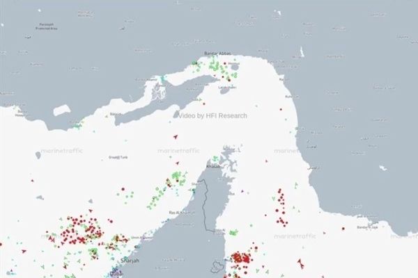 بازگشت چندین نفتکش بدون عبور از تنگه هرمز تحت کنترل شدید ایران