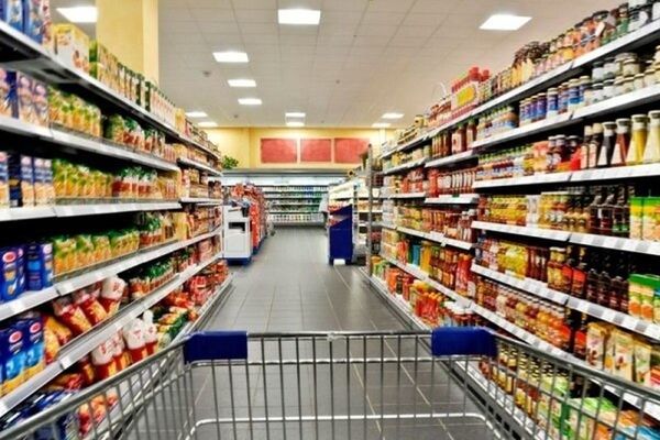 اعلام قیمت جدید کالاهای اساسی/ هر شانه تخم‌مرغ ۴۰۰ تا ۵۹۰ هزار تومان/ گوشت، مرغ و لبنیات چند؟+ جدول