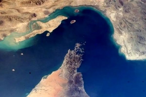 آورده اقتصادی تنگه هرمز برای ایران چیست؟