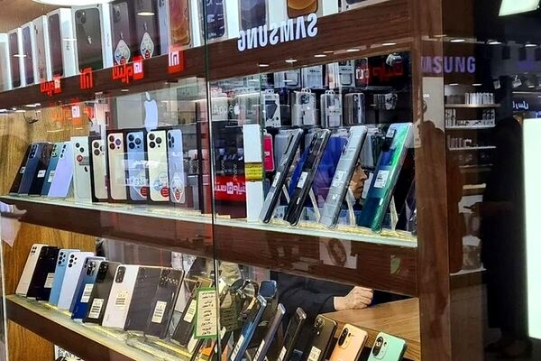 وضعیت قرمز بازار موبایل و لپ‌تاپ؛ از گرانی و کمبود تا نرخ بالای ارز